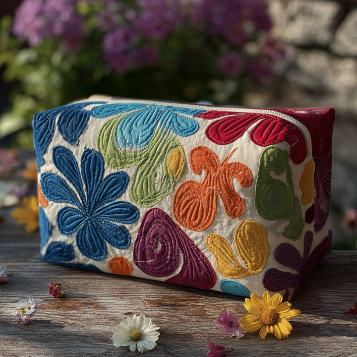 Flora – Gewatteerde toilettas met harmonieus patroon