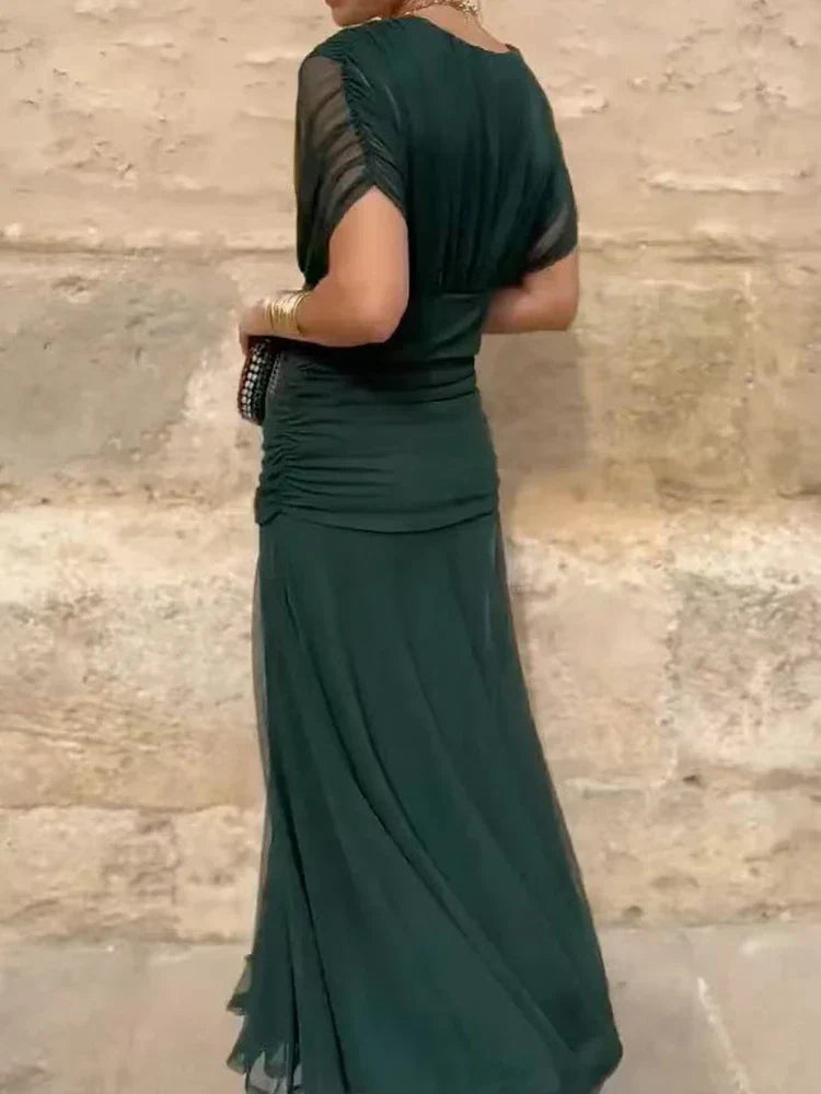 Hayden Laluna® | Elegant Dress With V-Neckline