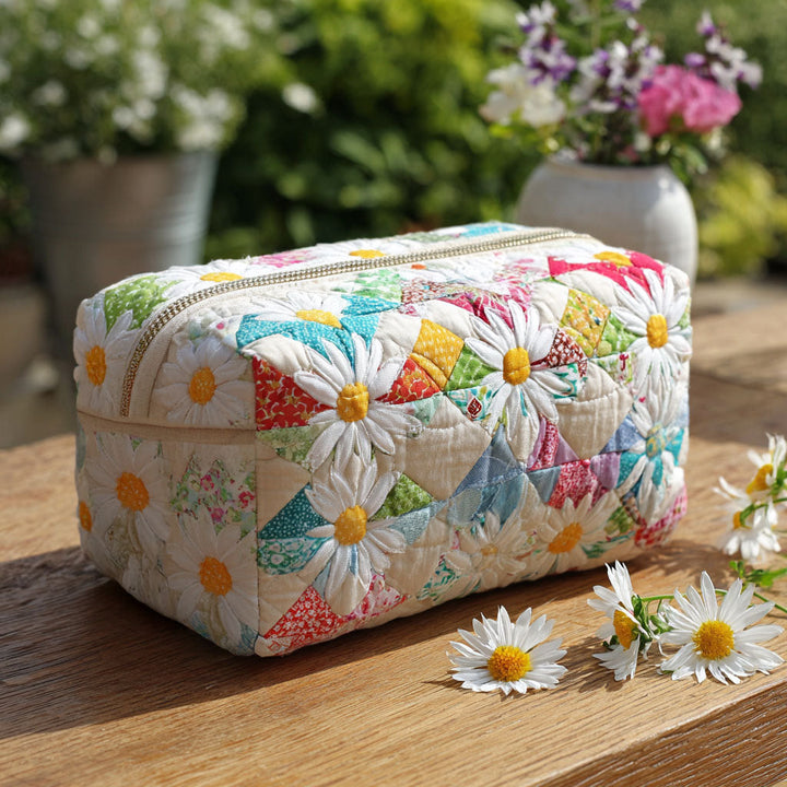 Summer – Gewatteerde toilettas met sierlijke bloemen